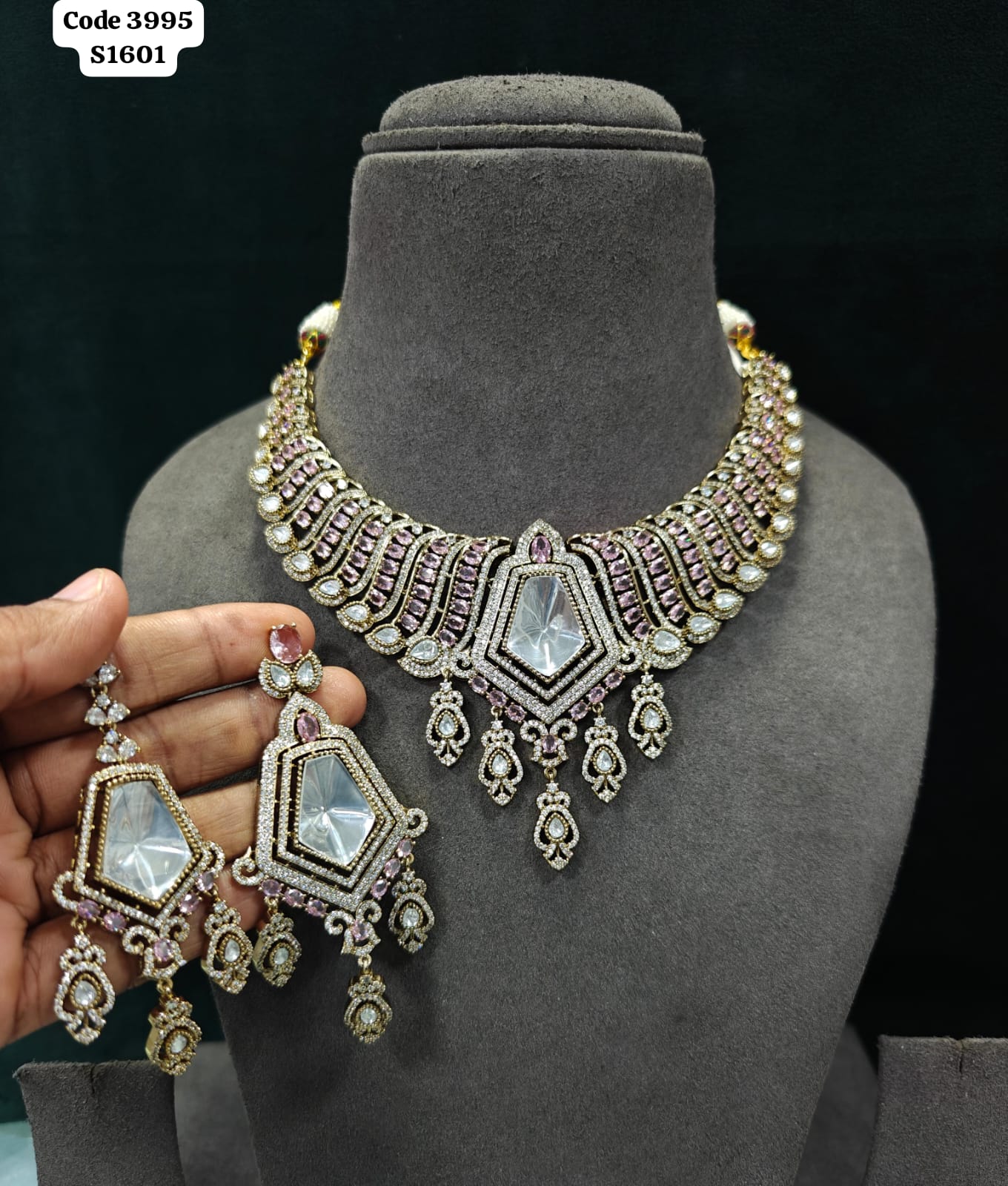 Necklace Set 038